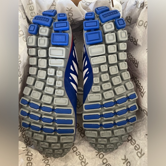 NEW YORK GIANTS ELI MANNING SPECIAL EDITION (NEVER WORN) LADIES 7.5 - Picture 10 of 11